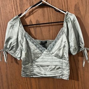 Over the shoulders too